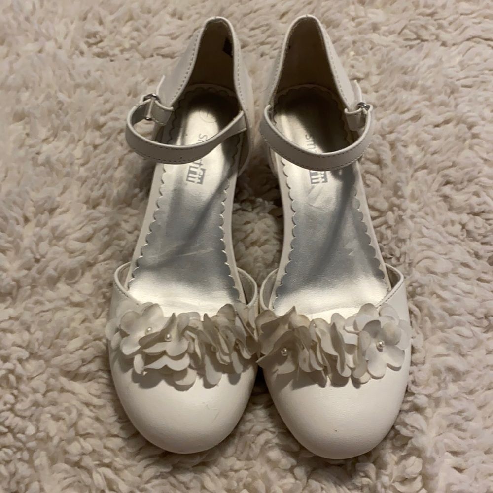 Smart Fit Dress Shoes Heels Size 1 1/2 White